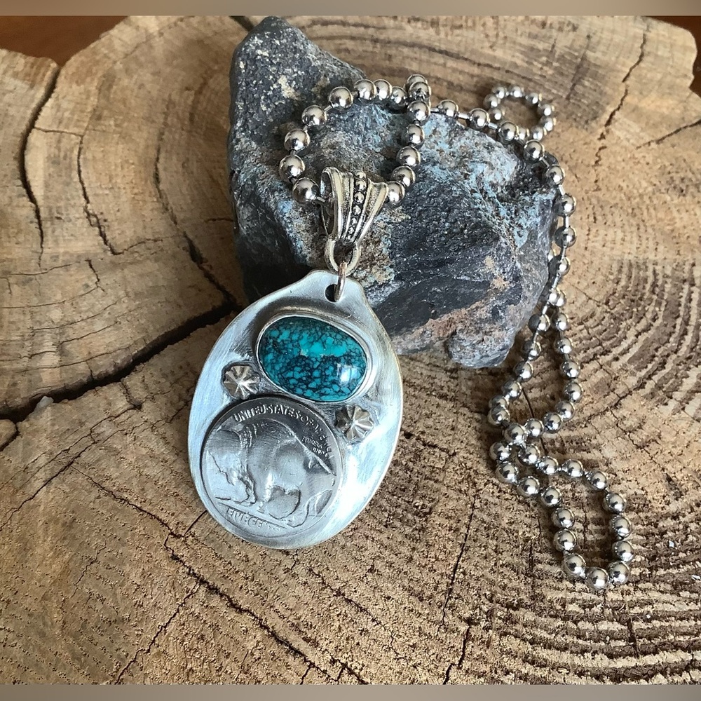 Necklace, turquoise